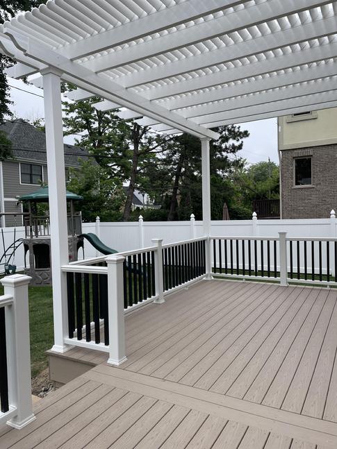 2022 - Trex deck in Elmhurst IL A-Affordable Decks